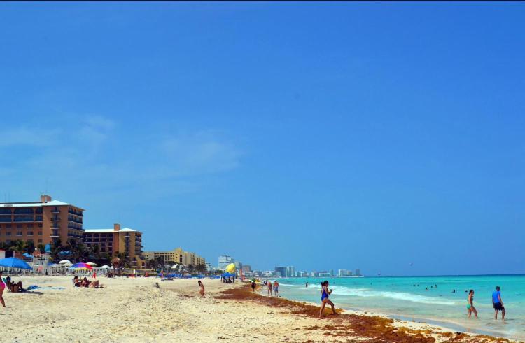 Large House - Walking To Beach - 10 Guests! Cancún Buitenkant foto