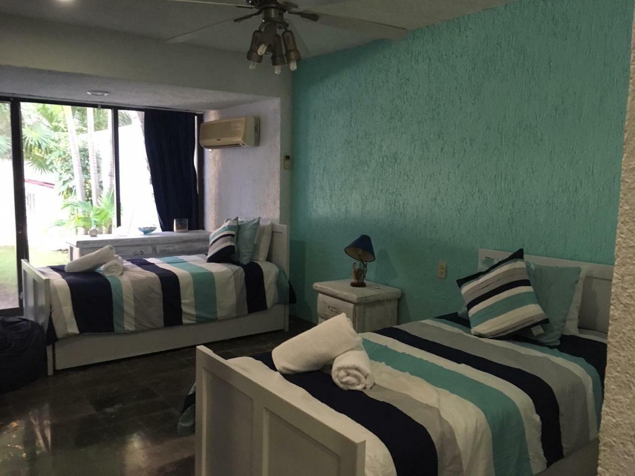 Large House - Walking To Beach - 10 Guests! Cancún Buitenkant foto